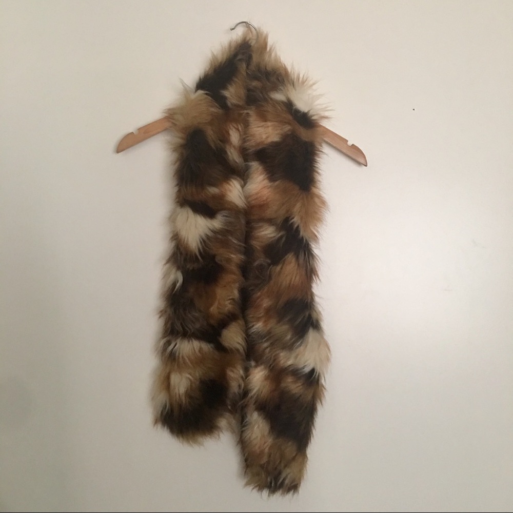 Vegan Fur Stoll - Picture 2 of 3